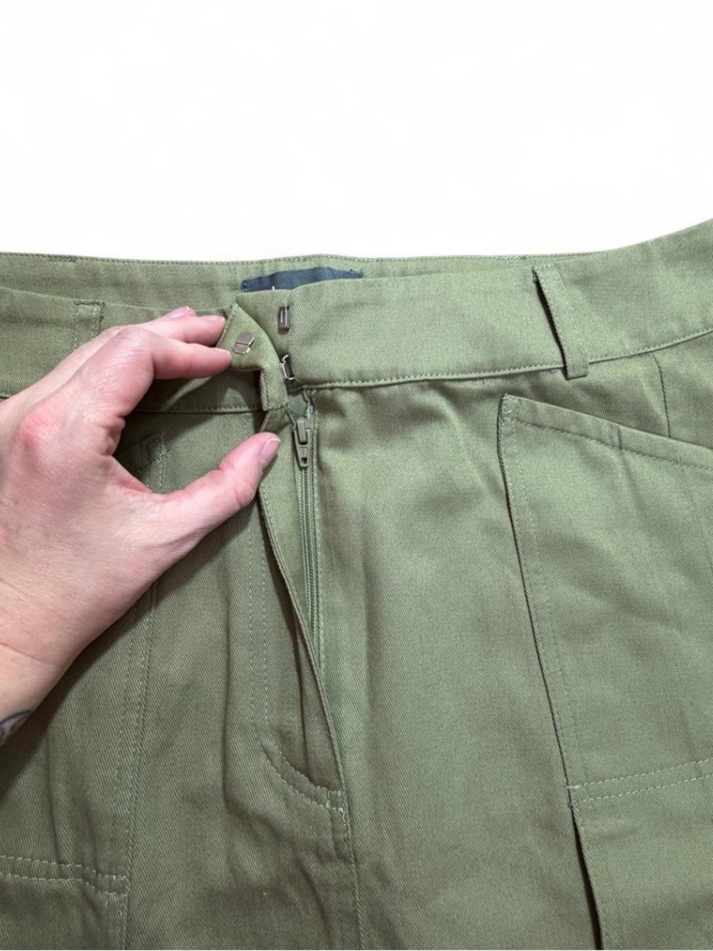 Anthropologie Olive Green Pleated Cargo Mini Skirt Utility Y2K Style M - Picture 2 of 11